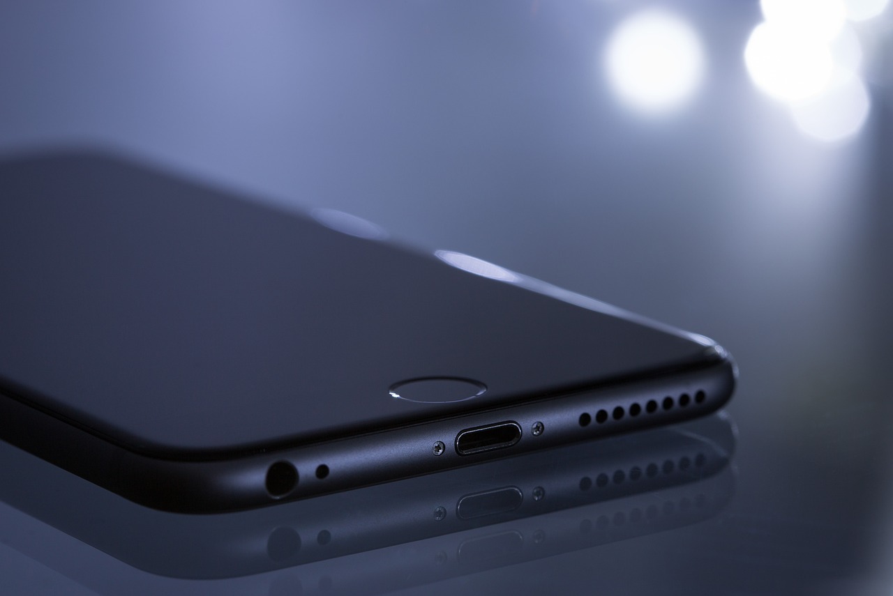 Smartphone camera close-up highlighting sensor and lens